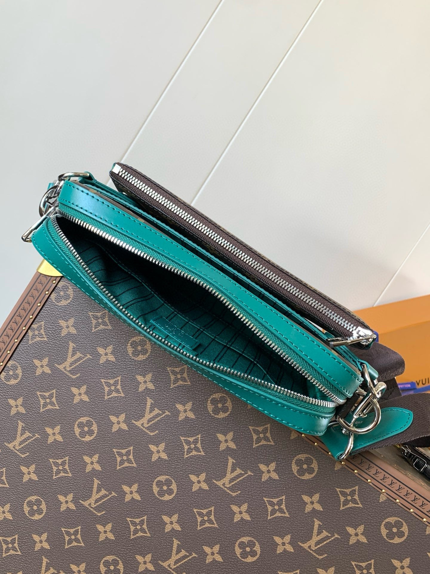 SACOCHE LOUIS VUITTON