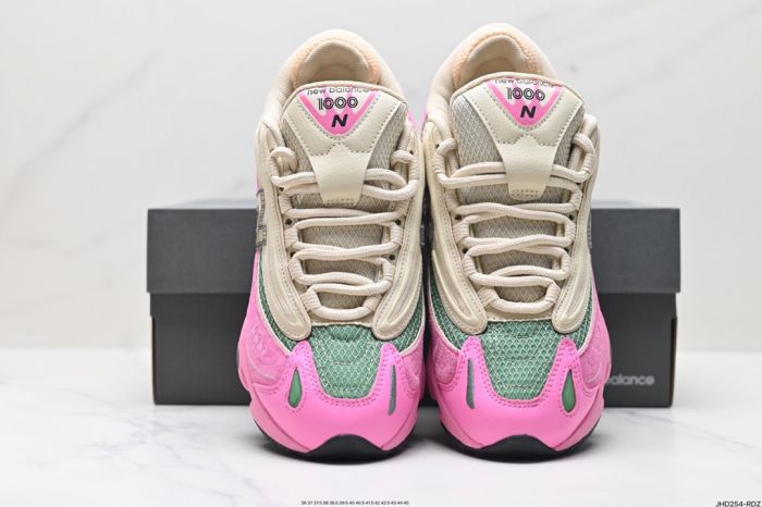 New Balance 1000MC
