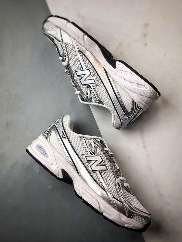 New Balance 740