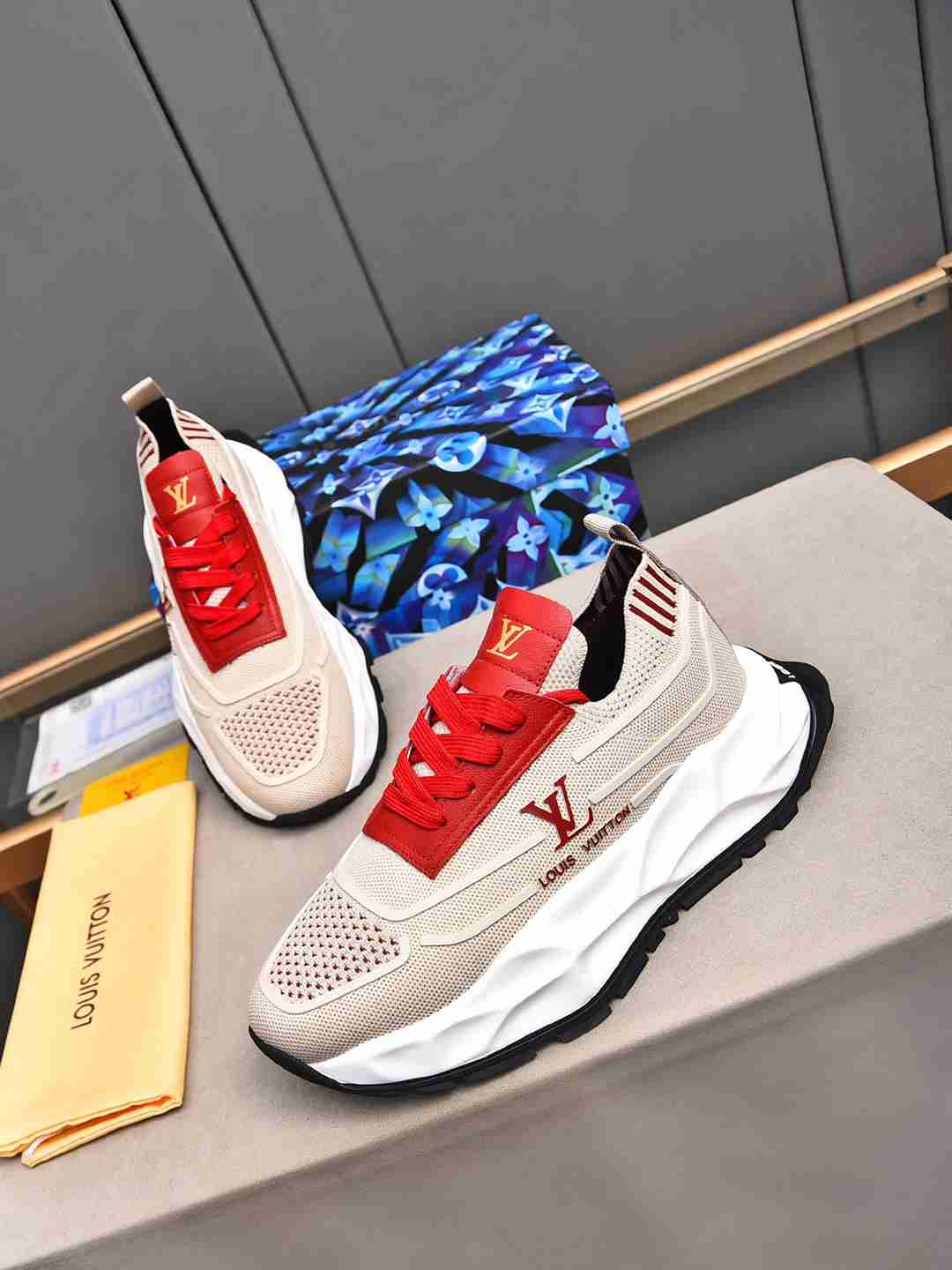 Sneaker LOUIS VUITTON BEIGE ROUGE