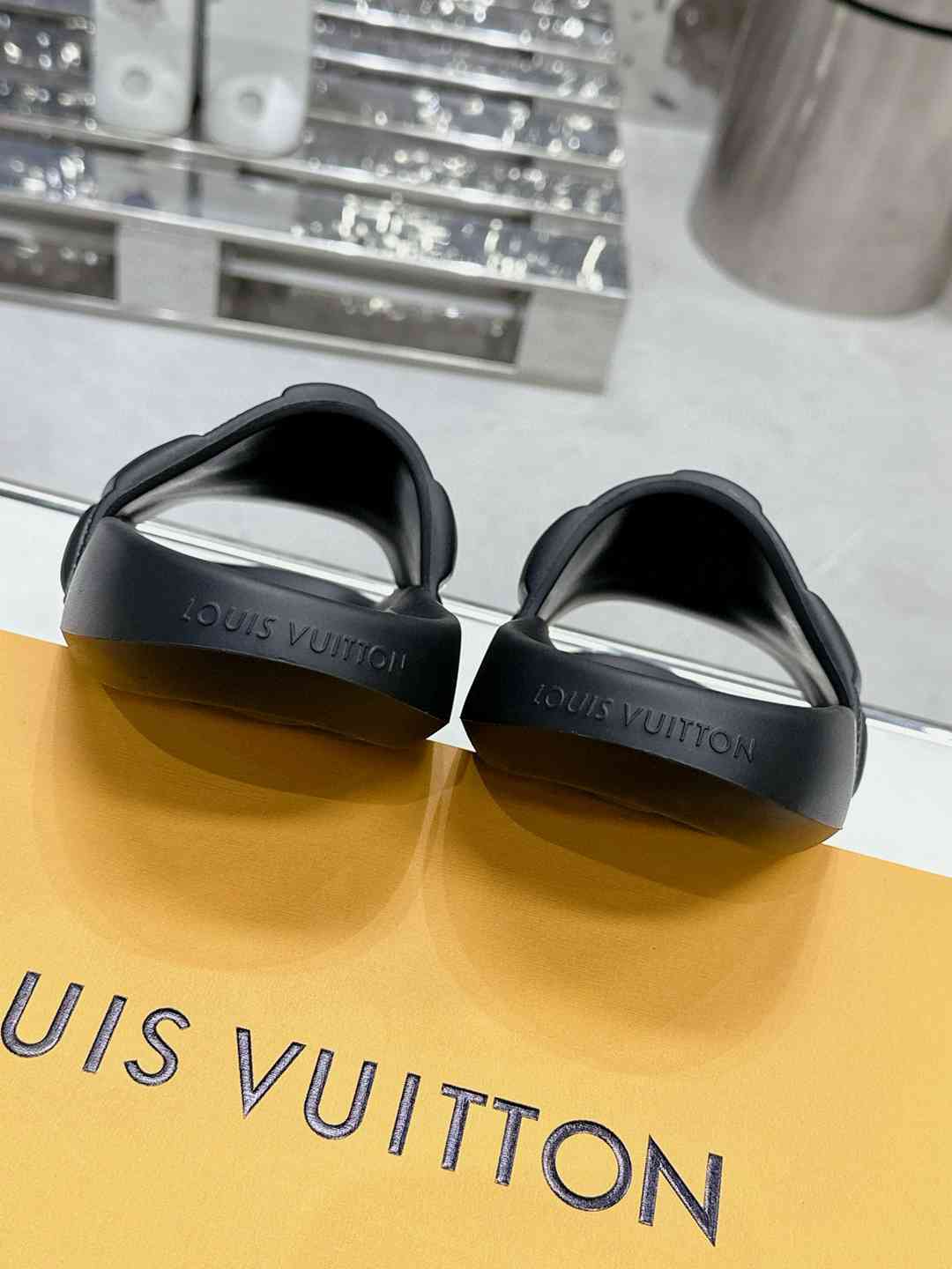 Claquette Louis Vuitton