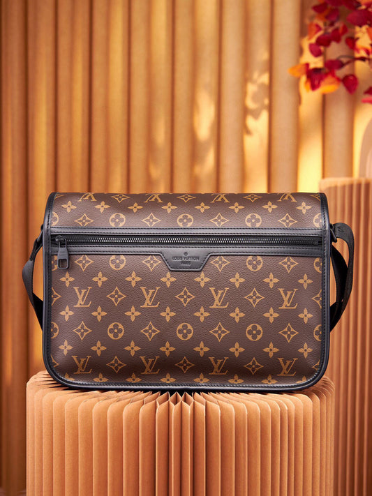 SACOCHE LOUIS VUITTON