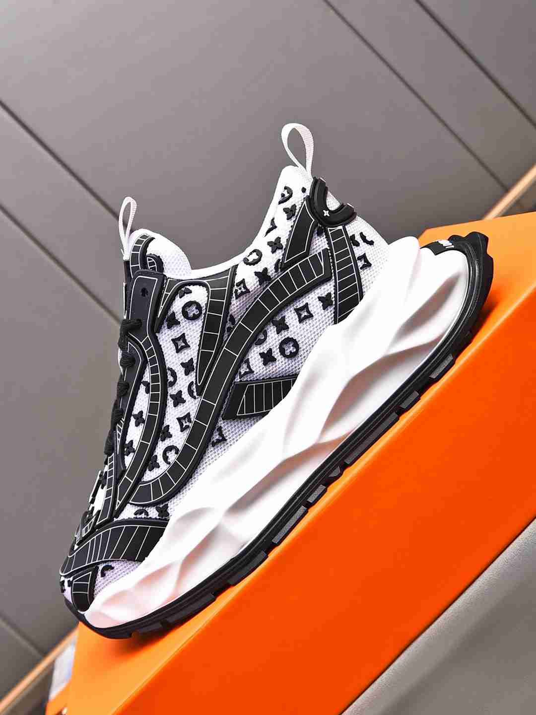 Sneaker LOUIS VUITTON NOIR BLANC