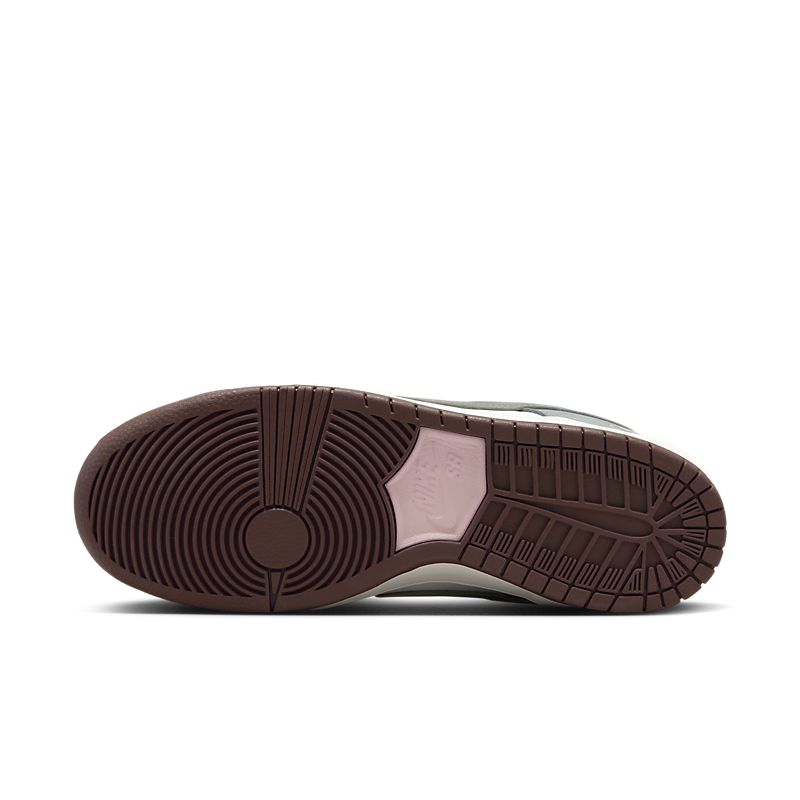 NIKE Dunk Low Yuto Horigome