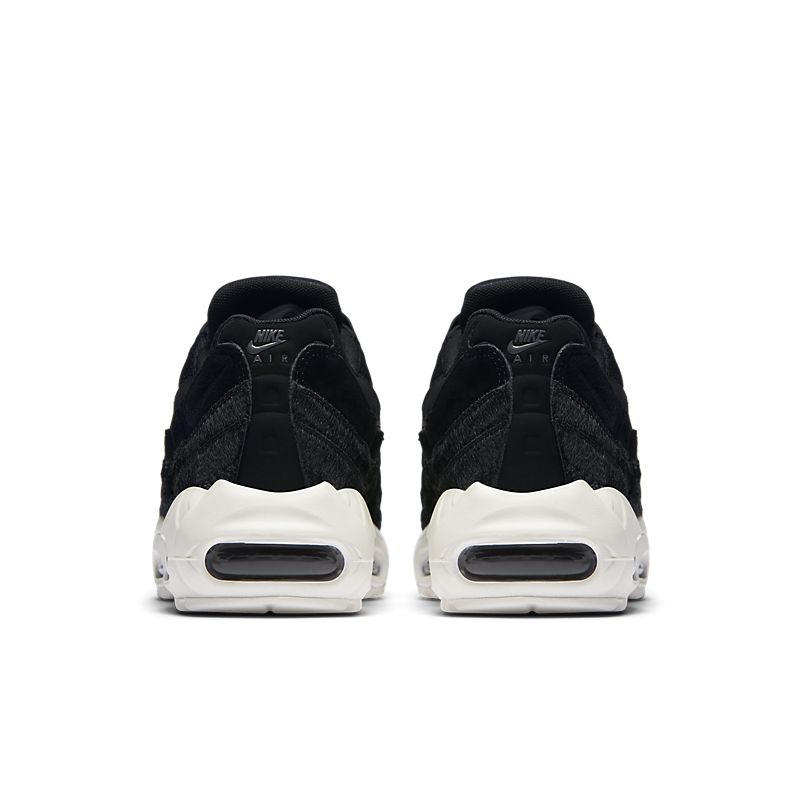 NIKE Air Max 95 Embossed Fur Noir