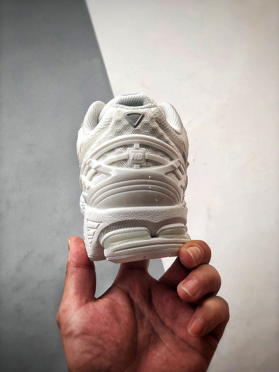 New Balance 1906R