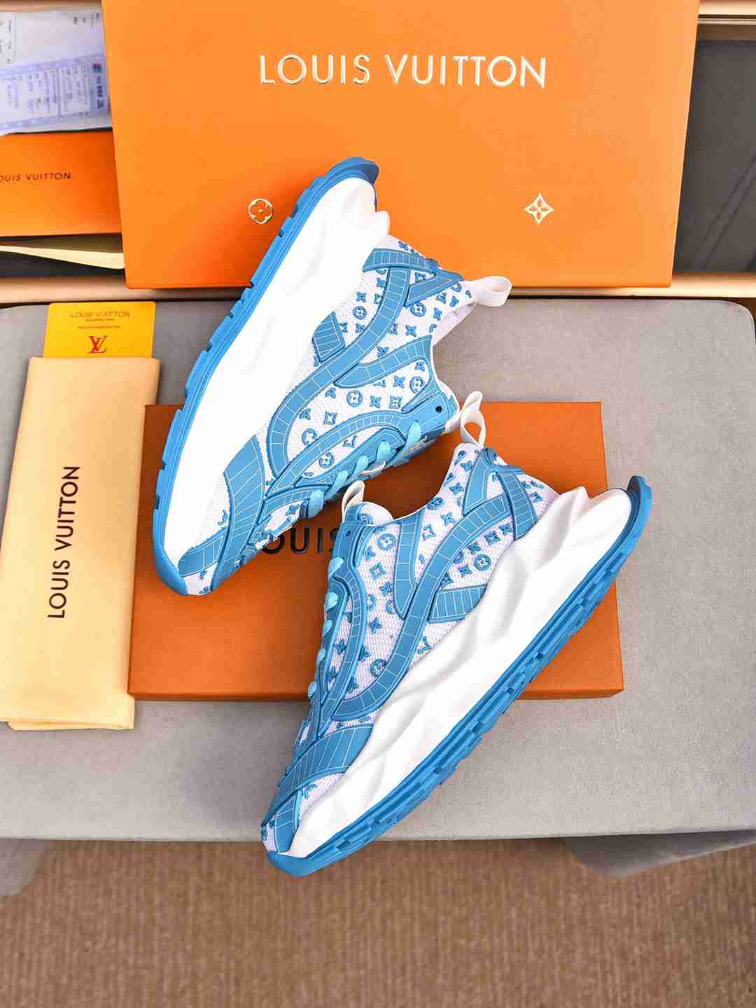Sneaker LOUIS VUITTON BLANC BLEU