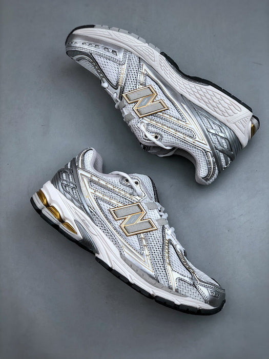 New Balance 1906R
