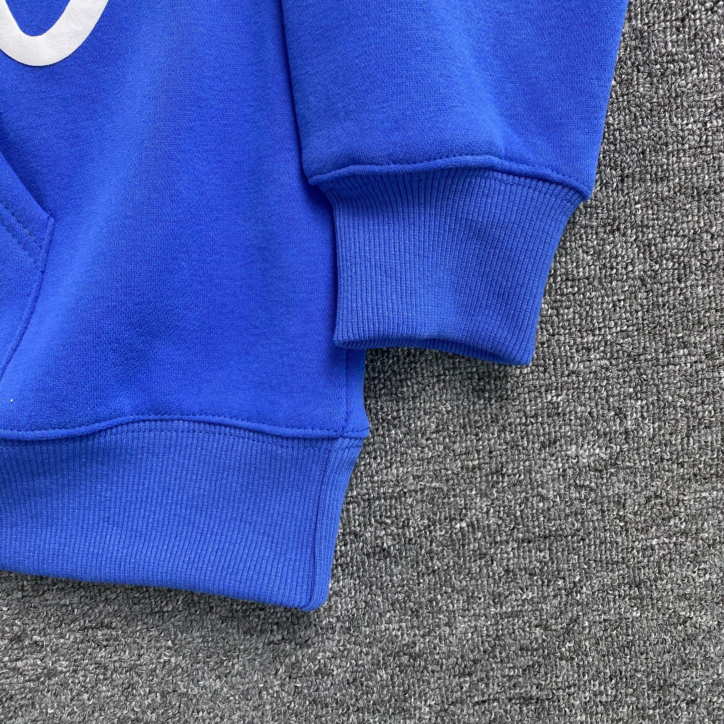 Sweat à capuche Syna World bleu