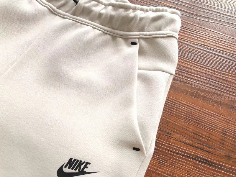 PANTALON NIKE TECH FLEECE x BLANC CRÈME