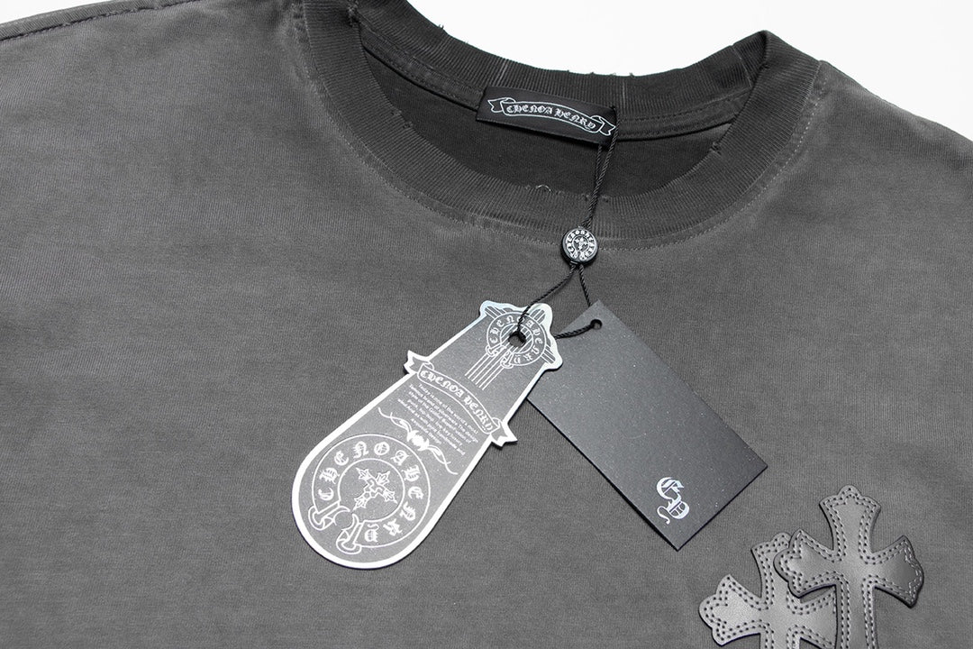 T-SHIRT CHROME HEARTS CROSS PATCH GRIS DÉLAVÉ