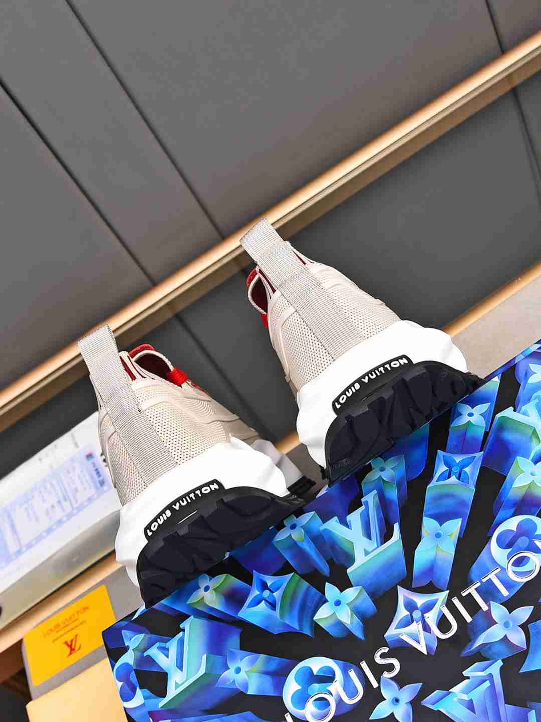 Sneaker LOUIS VUITTON BEIGE ROUGE