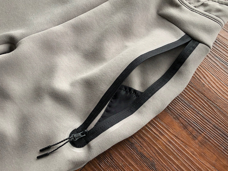 Pantalon Nike Tech Fleece x Gris olive/Pierre Enigma