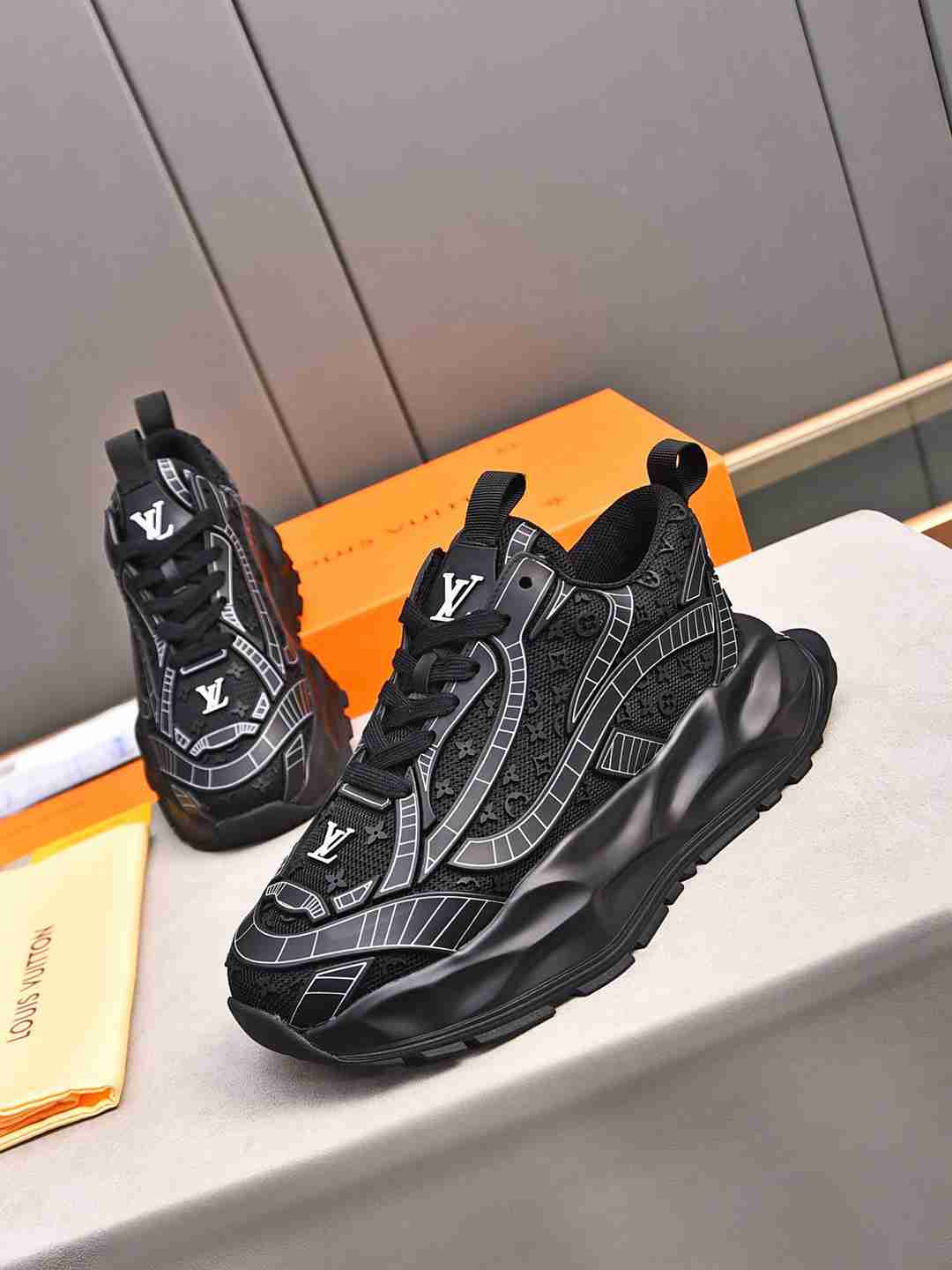 Sneaker LOUIS VUITTON NOIR