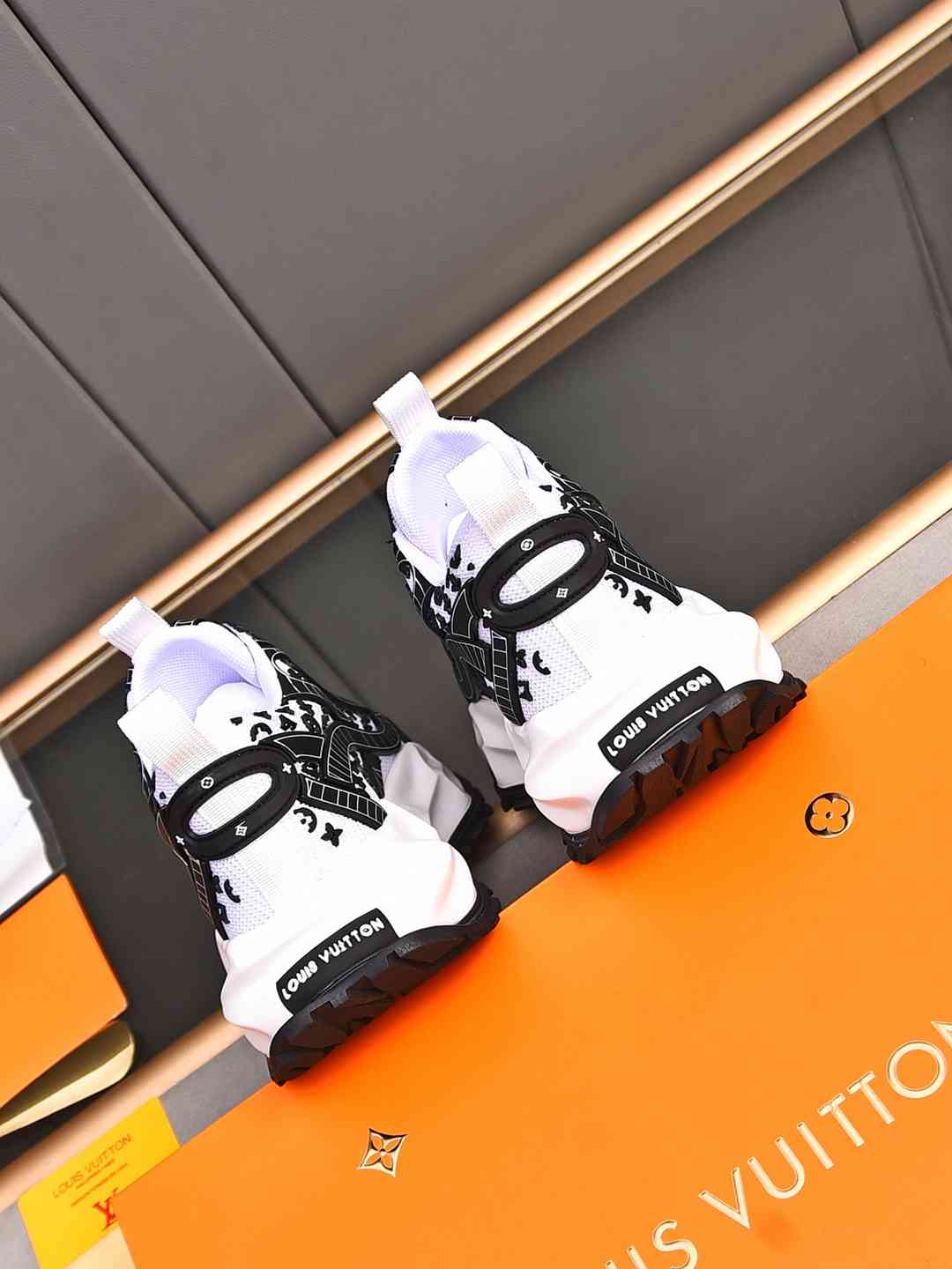 Sneaker LOUIS VUITTON NOIR BLANC