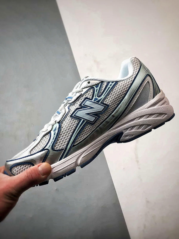 New Balance 740