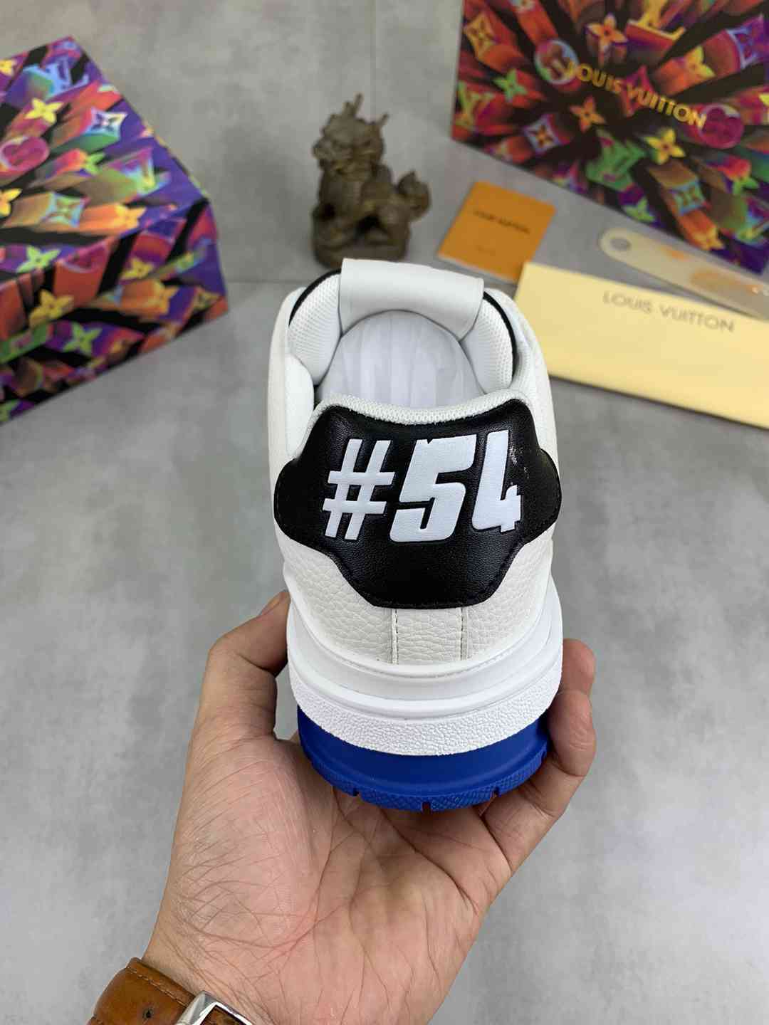 LOUIS VUITTON TRAINER 54