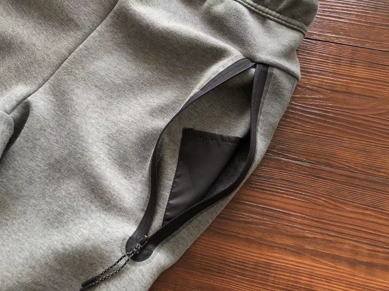 PANTALON NIKE TECH FLEECE x GRIS LOUP