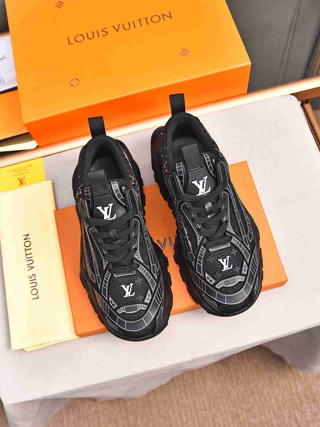 Sneaker LOUIS VUITTON NOIR