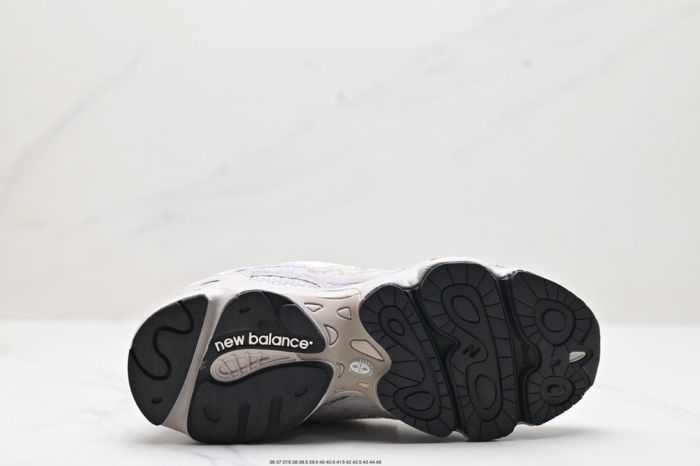 New Balance 1000MB