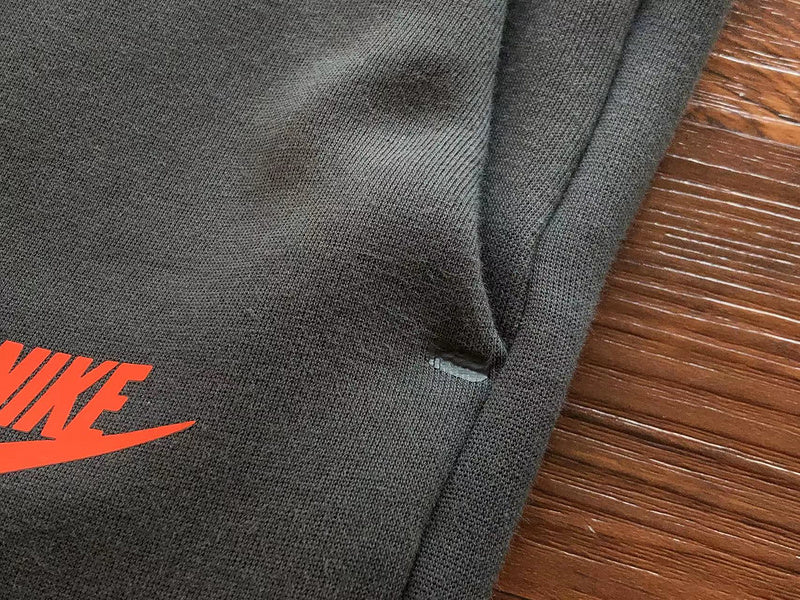 Pantalon Nike Tech Fleece x Noir/Gris Fumée foncé