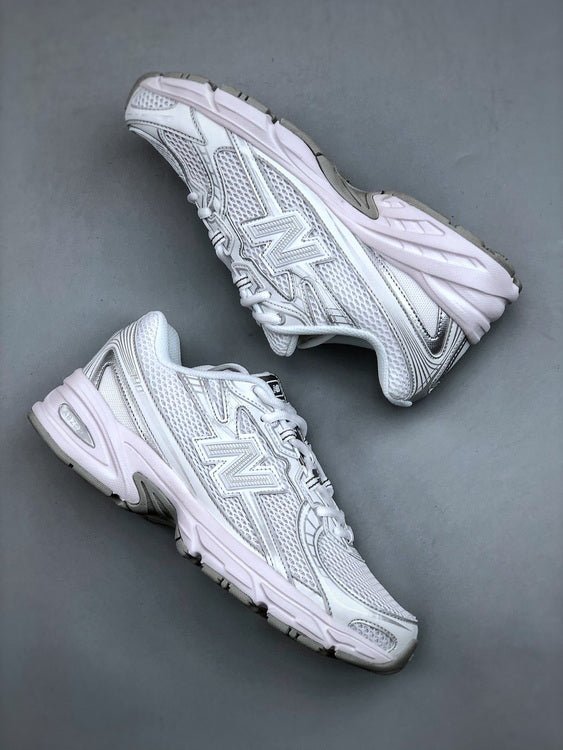 New Balance 740