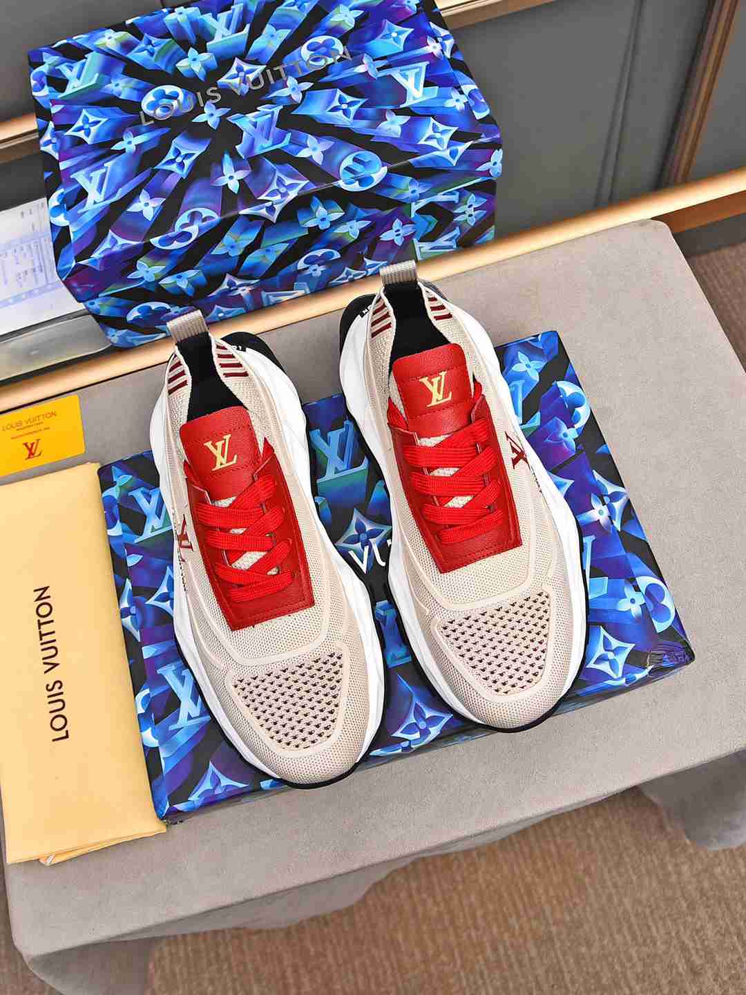 Sneaker LOUIS VUITTON BEIGE ROUGE