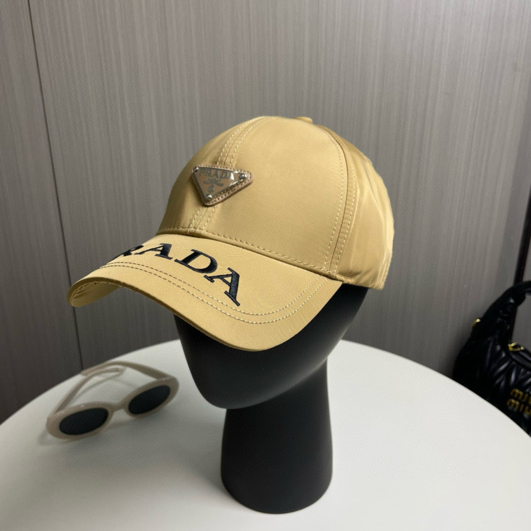 CASQUETTE PRADA