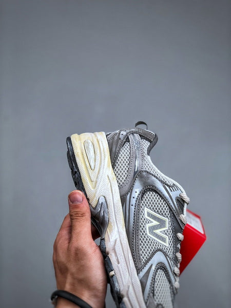 NEW BALANCE 530TG