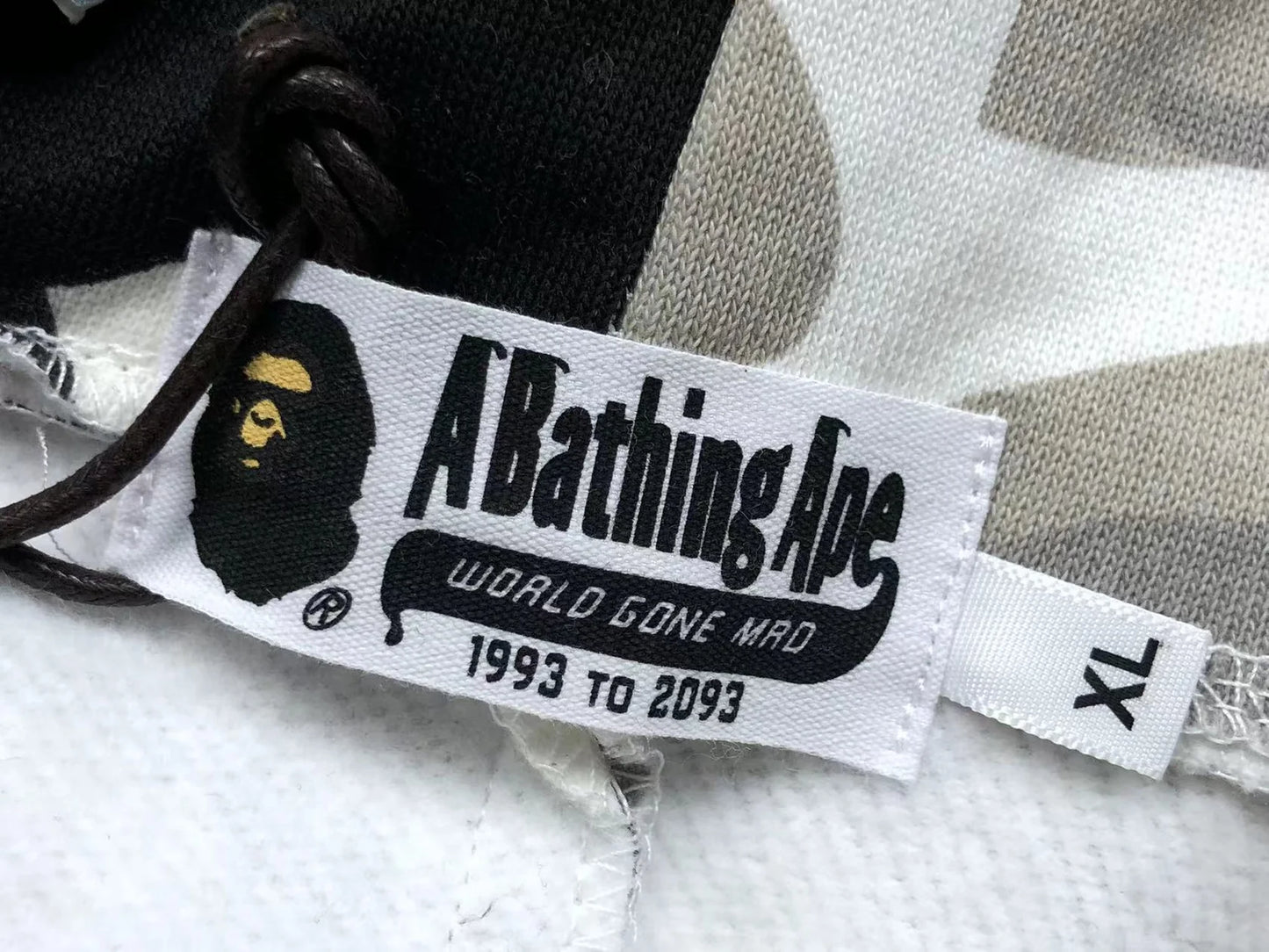 Sweat à capuche entièrement zippé BAPE CITY CAMO HALF SHARK BLANC/NOIR