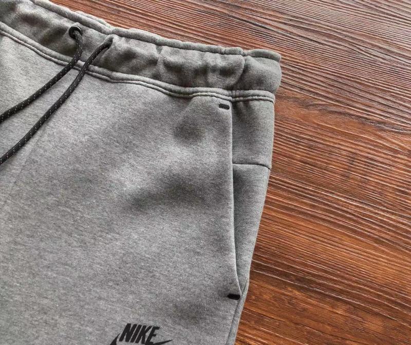PANTALON NIKE TECH FLEECE x GRIS LOUP
