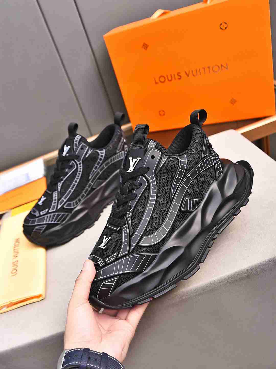 Sneaker LOUIS VUITTON NOIR