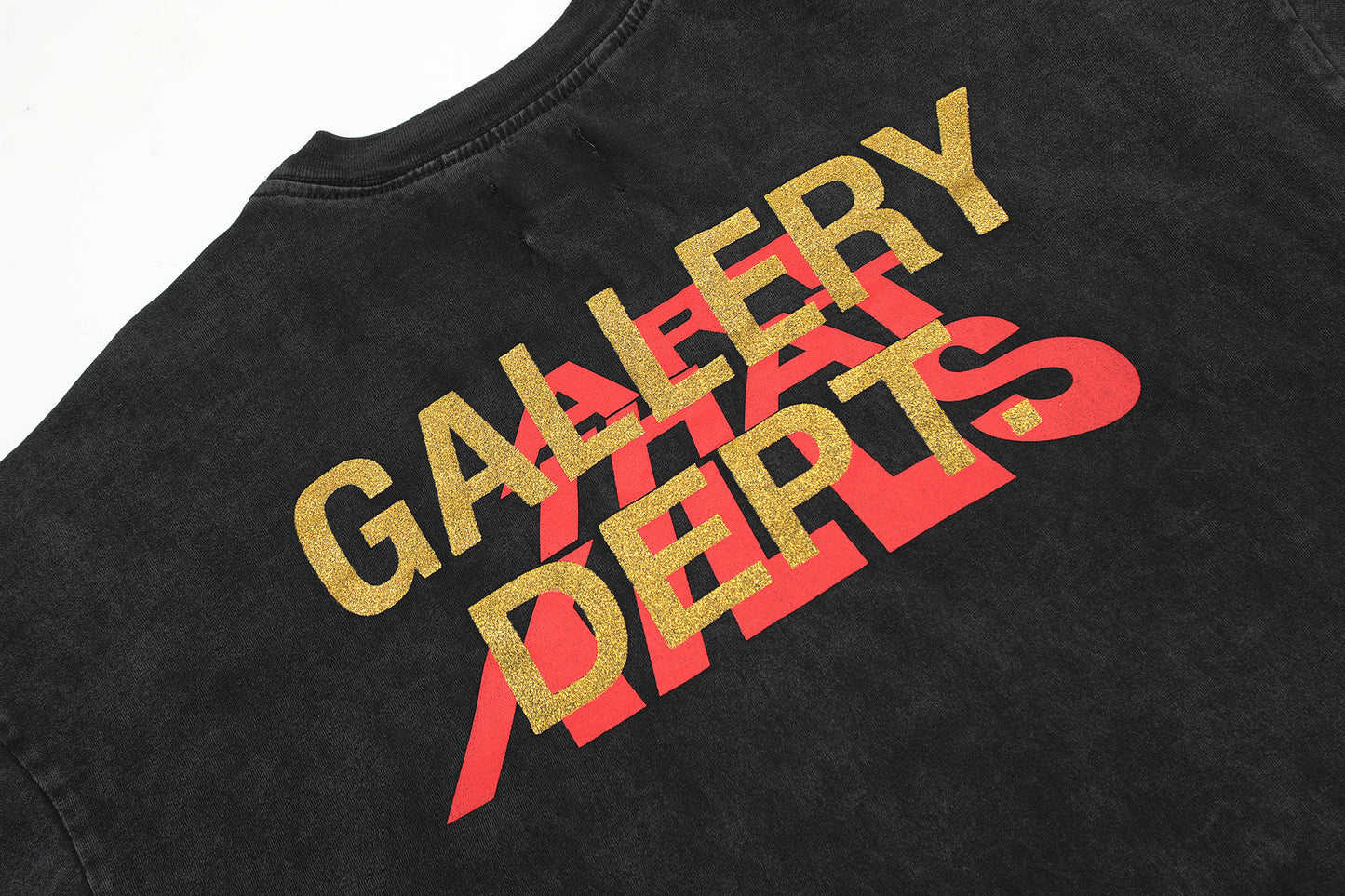T-SHIRT NOIR DÉPARTEMENT GALERIE