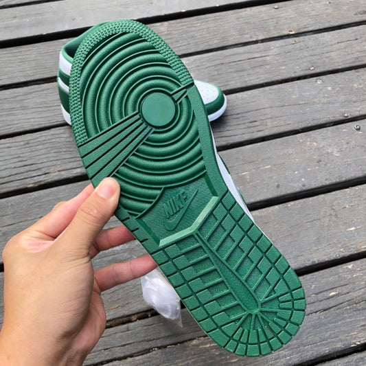 Air Jordan 1 High “Gorge Green”