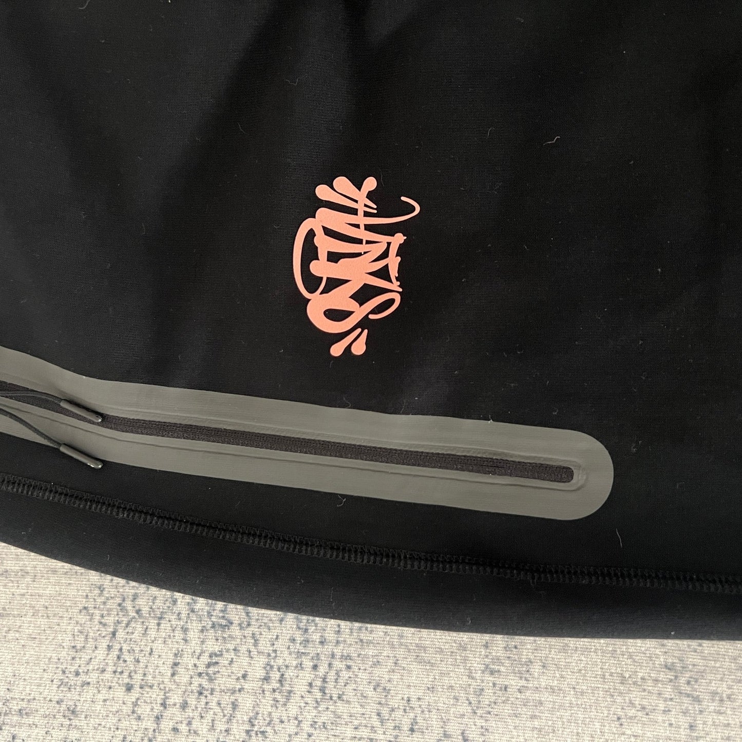 Pantalon Nike Tech Fleece x Syna Central CEE