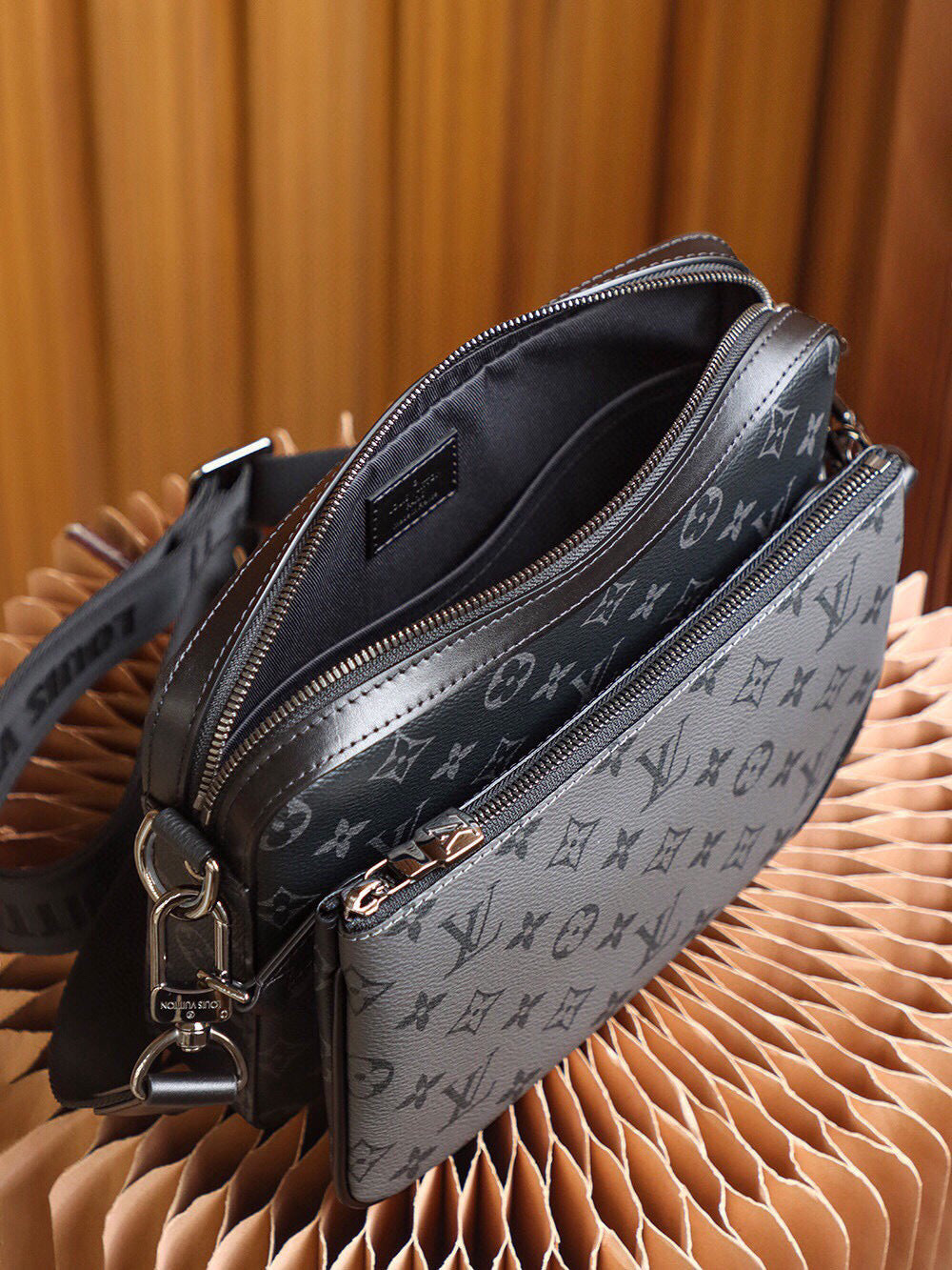 SACOCHE LOUIS VUITTON