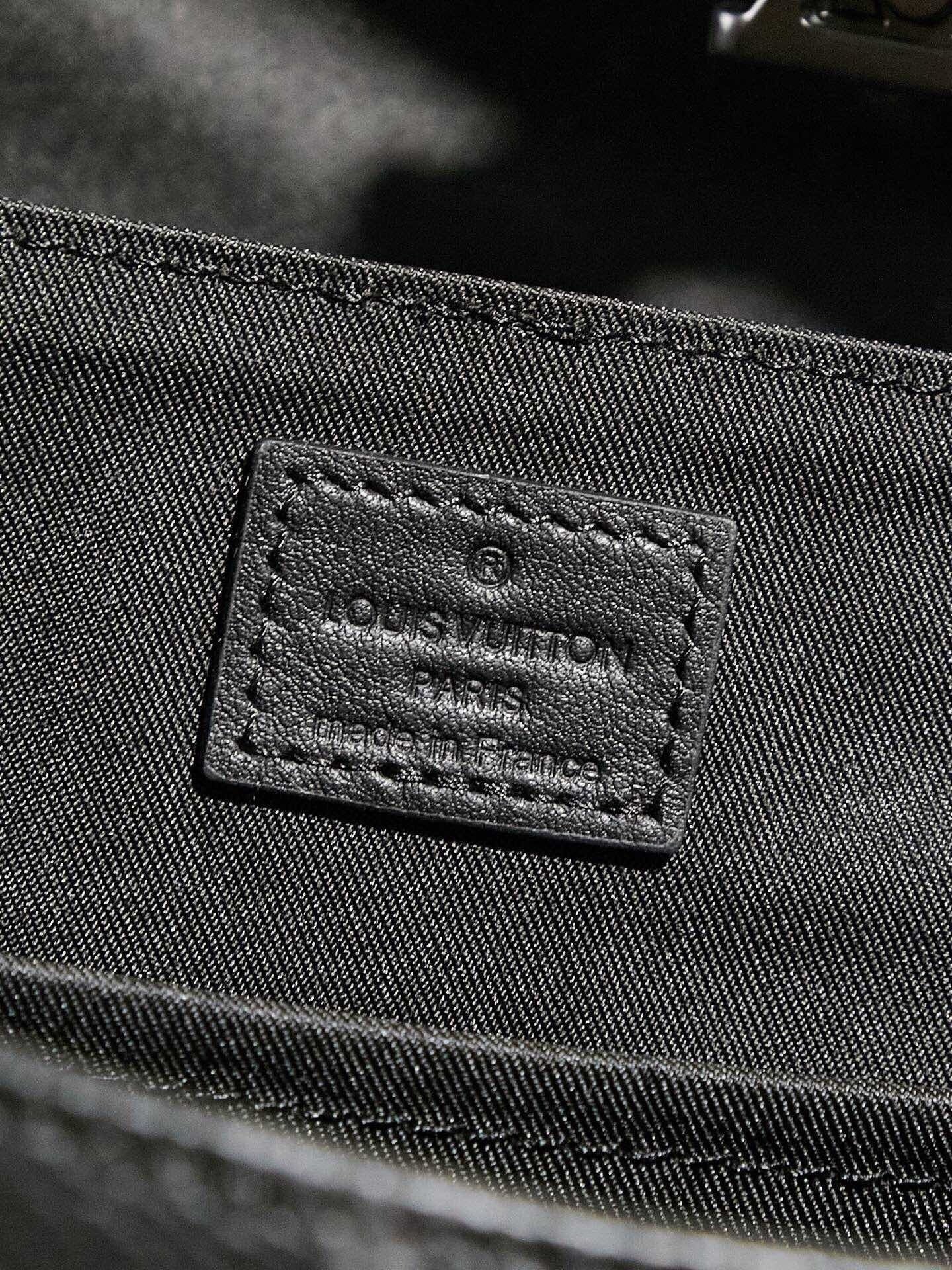 SACOCHE LOUIS VUITTON