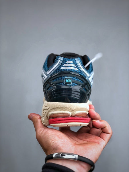 New Balance 1906