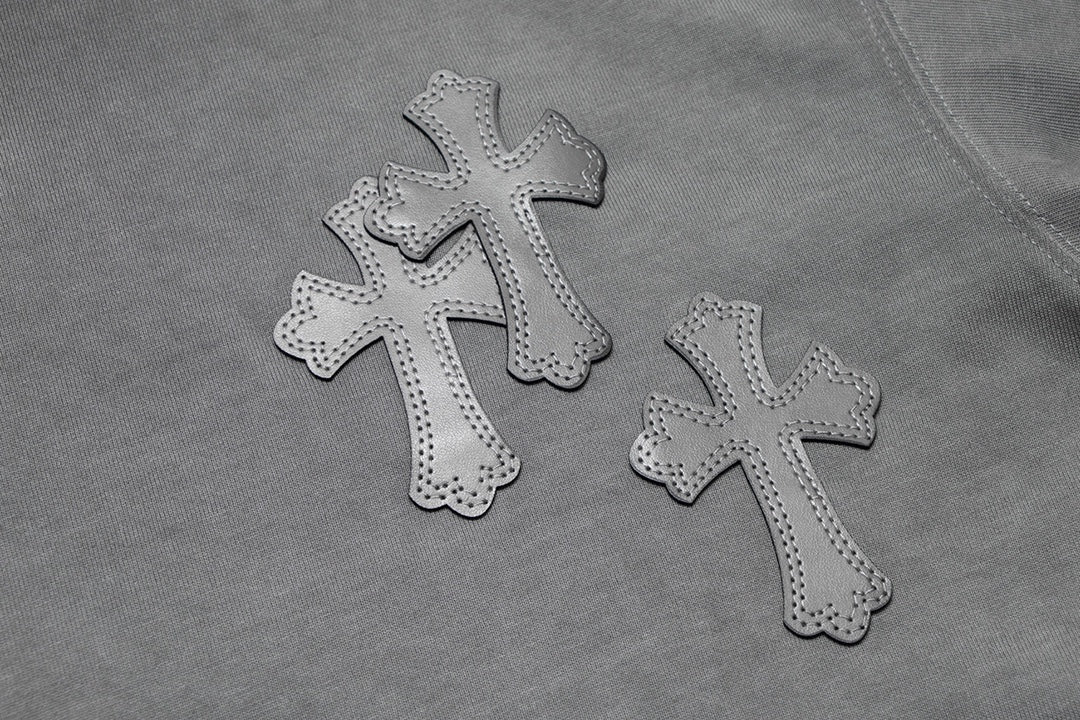 T-SHIRT CHROME HEARTS CROSS PATCH GRIS DÉLAVÉ