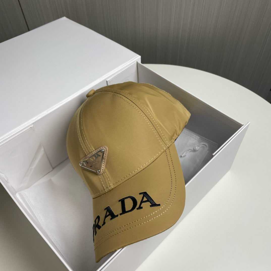 CASQUETTE PRADA