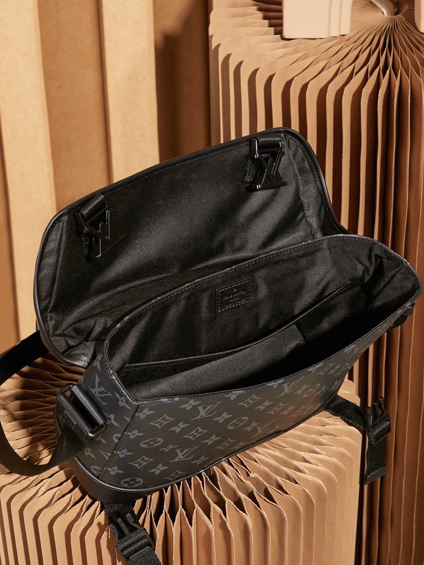 SACOCHE LOUIS VUITTON