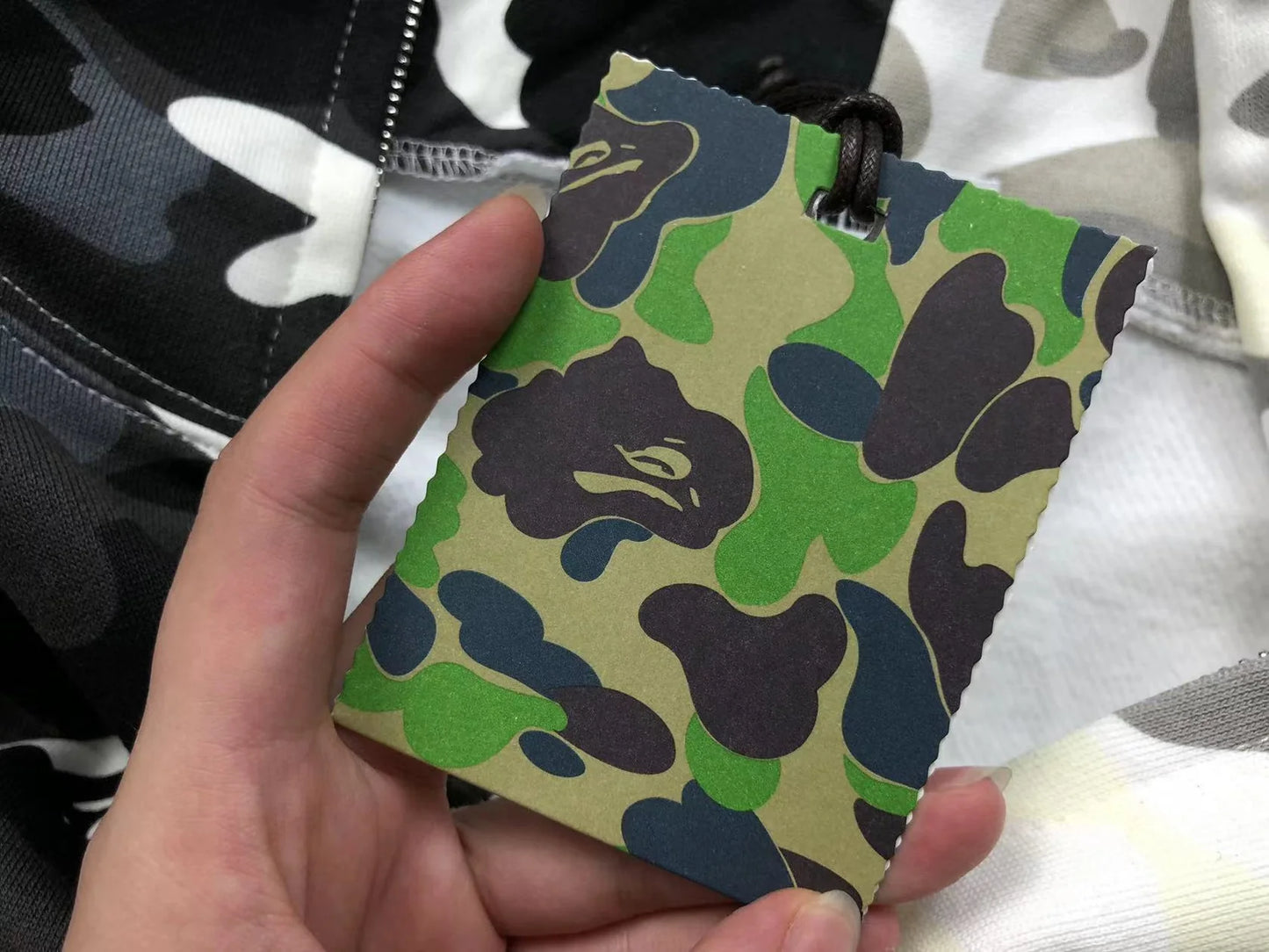 Sweat à capuche entièrement zippé BAPE CITY CAMO HALF SHARK BLANC/NOIR