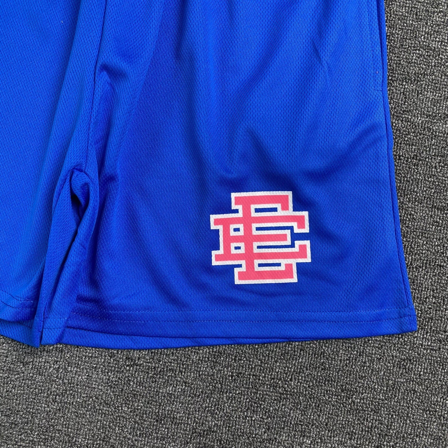 Short basique Eric Emanuel EE Bleu électrique/orange