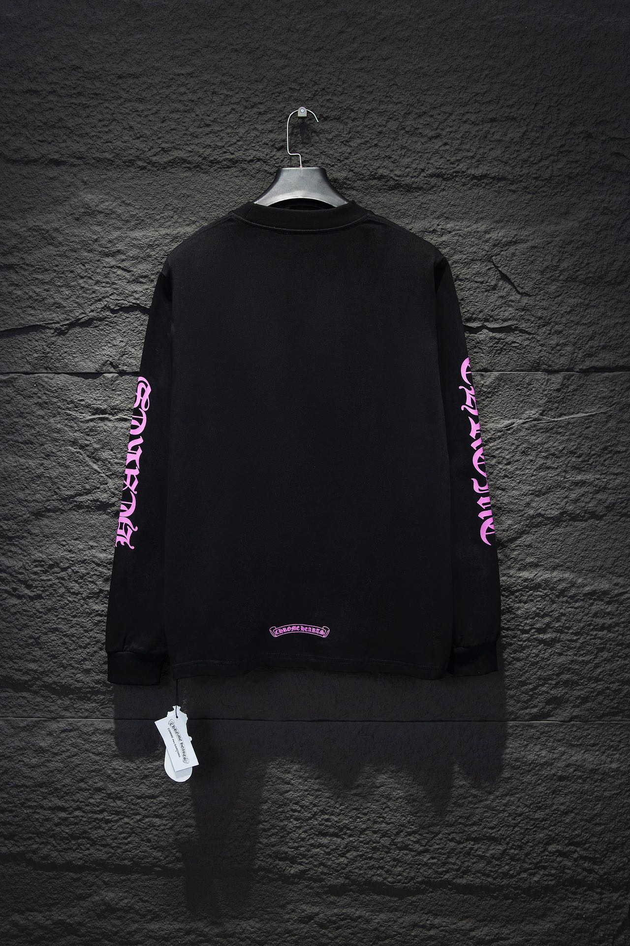 T SHIRT À MANCHES LONGUES À COL VIOLET ET NOIRE CHROME HEARTS