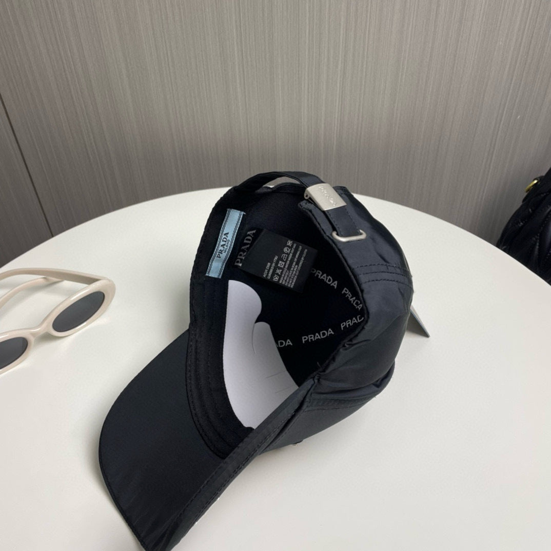 CASQUETTE PRADA