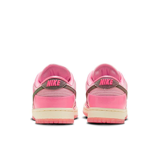 NIKE Dunk Low Barbie