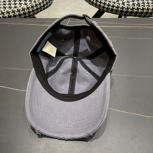 CASQUETTE PRADA