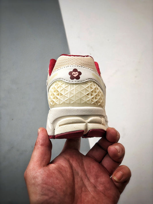 NIKE ZOOM Vomero 5 SAINT VALENTIN