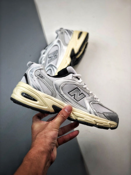 NEW BALANCE 530TA