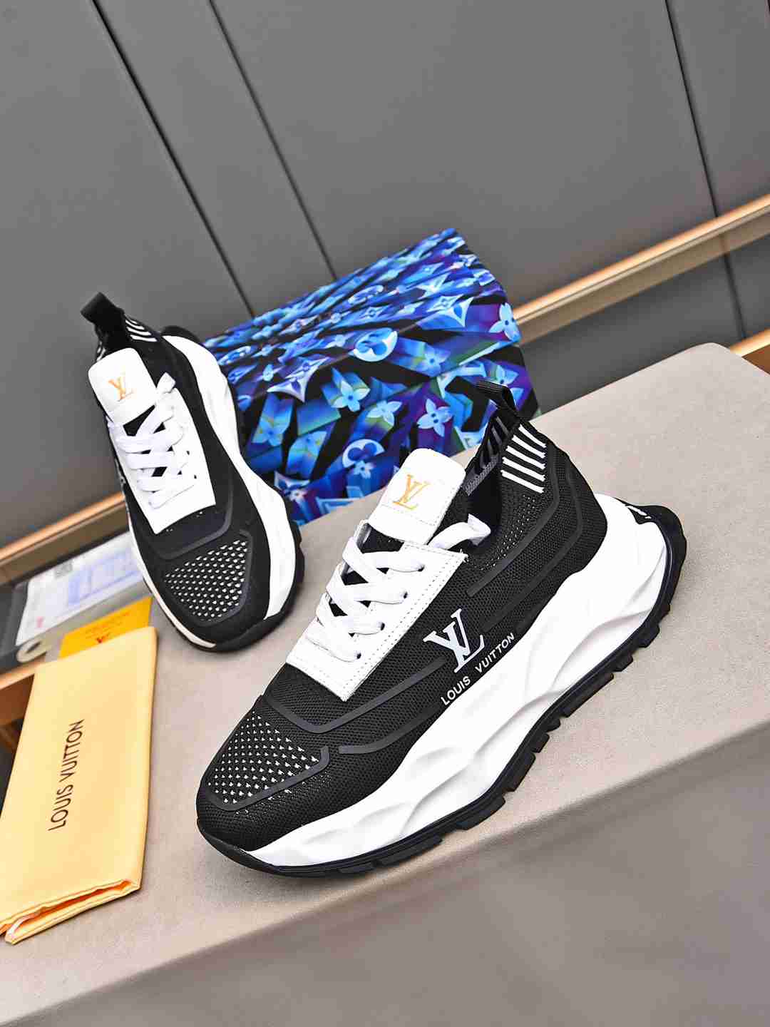 Sneaker LOUIS VUITTON NOIR BLANC